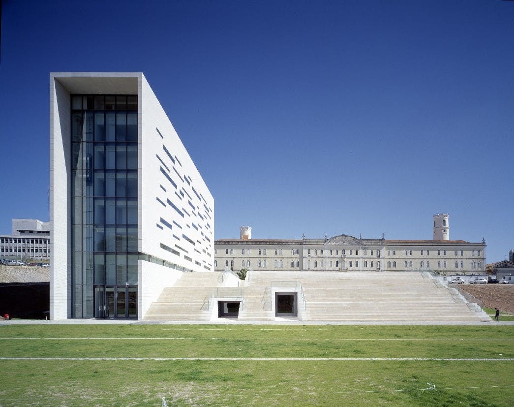 Uma foto da Universidade Nova de Lisboa